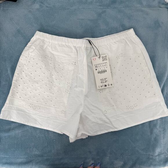 Zara Cotton Eyelet Pull On Shorts - Picture 3 of 6